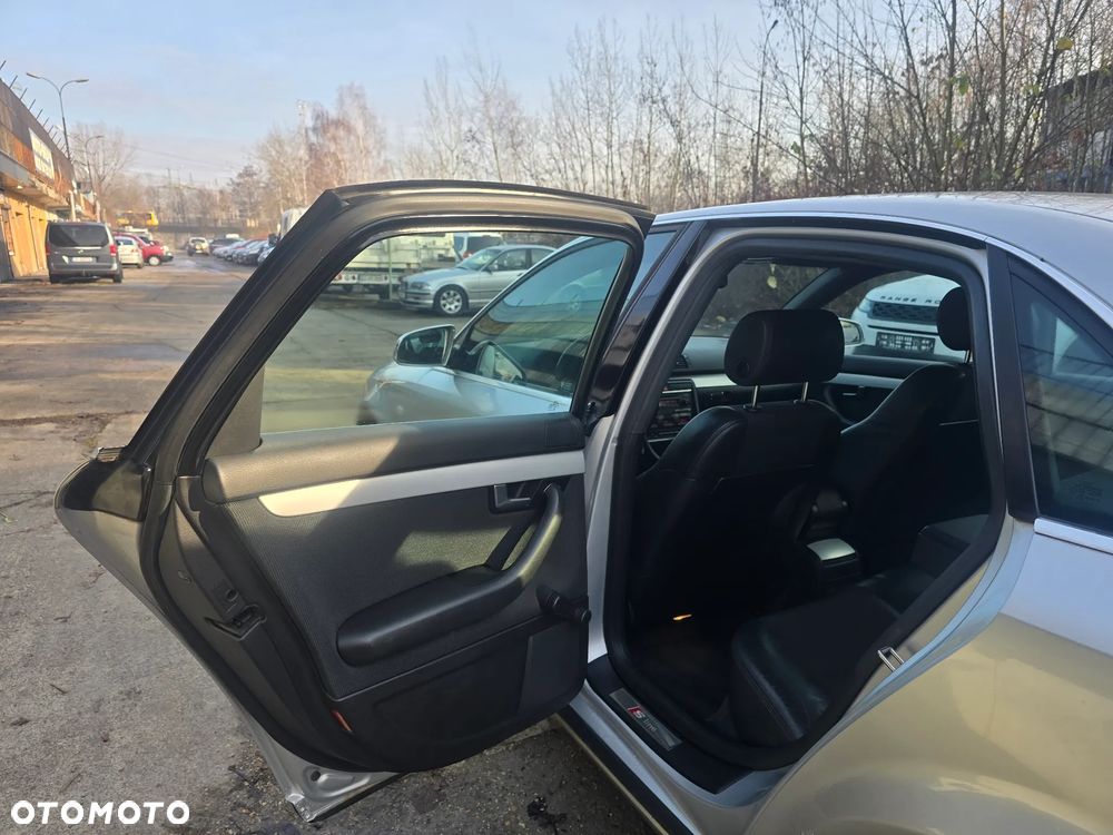 Audi A4 Limousine 1.8T - 12