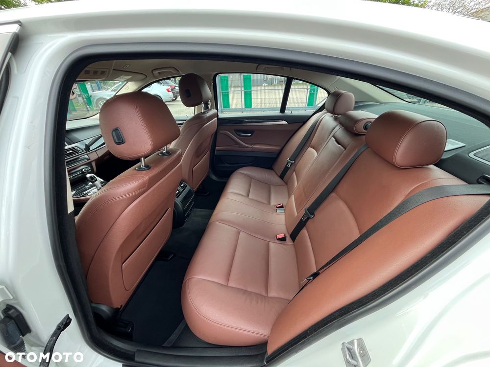 BMW Seria 5 520d - 18