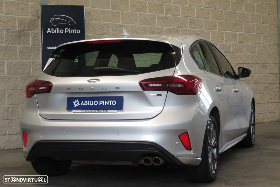 Ford Focus 1.0 EcoBoost MHEV ST-Line - 26