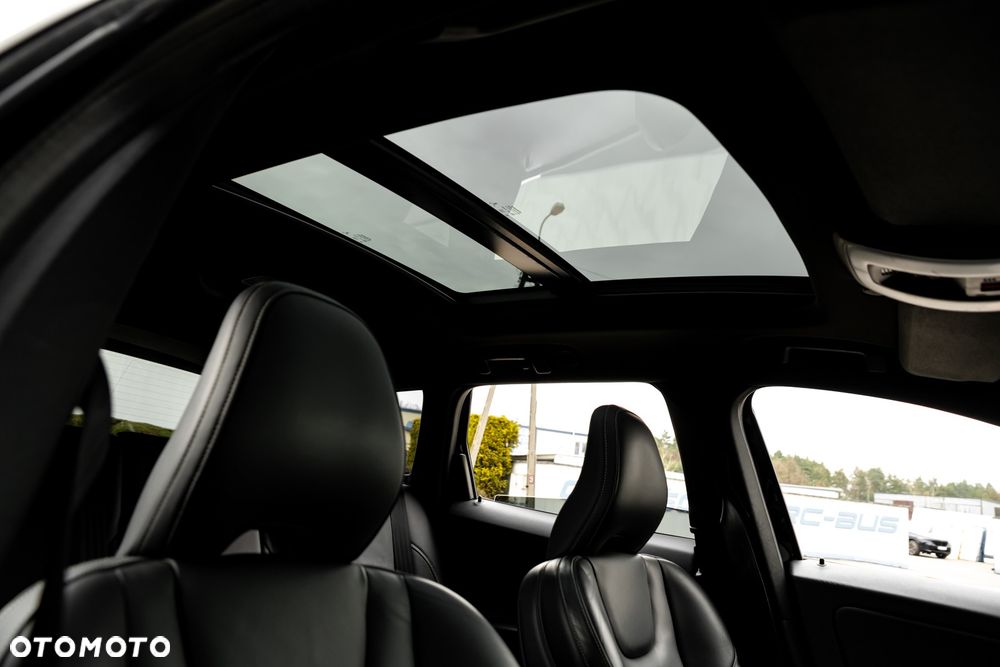 Volvo XC 60 D4 AWD Geartronic Summum - 28