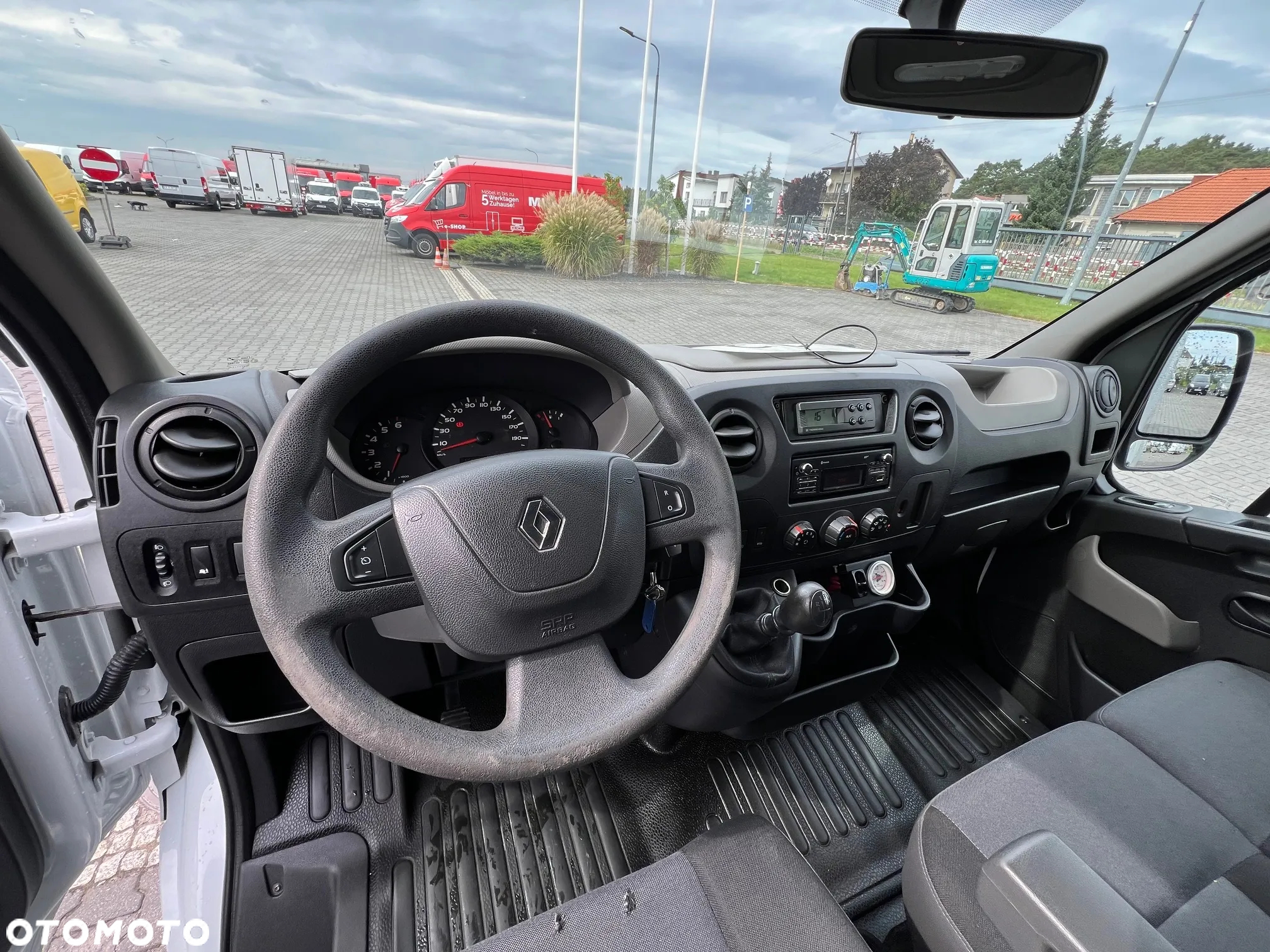 Renault Master 135 DCI Kontener Chłodnia/Izoterma + Winda TOP - 6