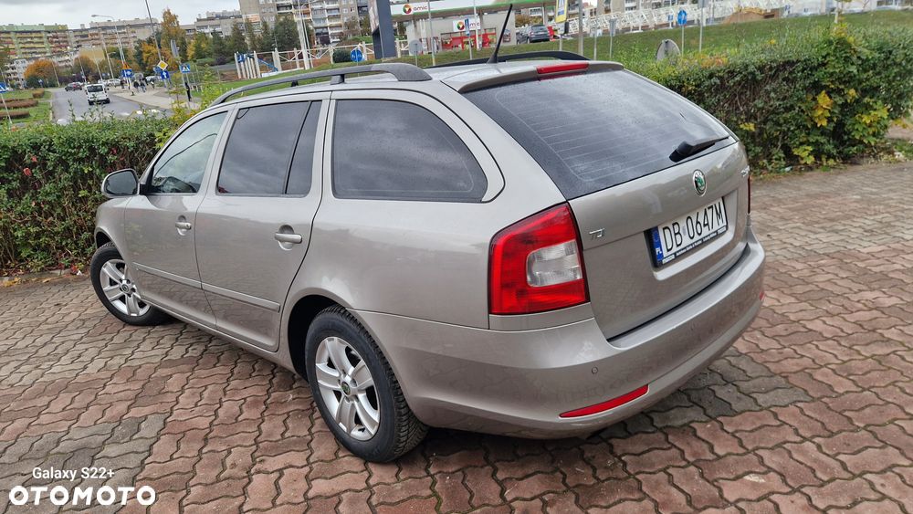 Skoda Octavia 1.6 TDI DPF Ambition Green tec - 4