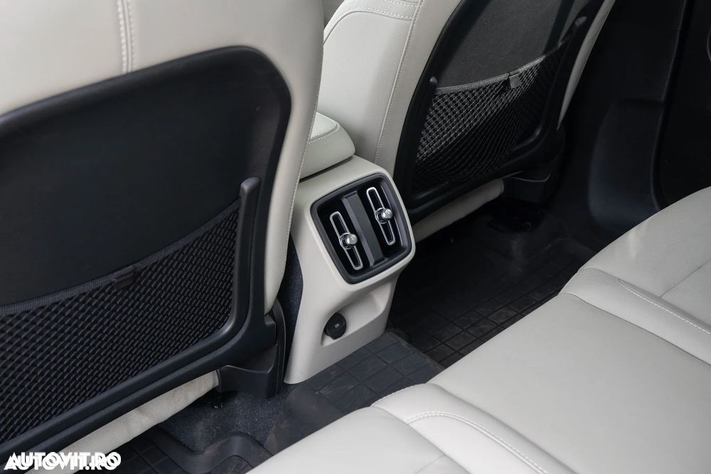 Volvo XC 40 - 7