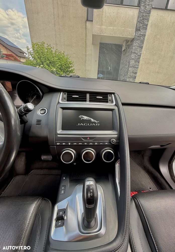 Jaguar E-Pace P200 AWD R-Dynamic S - 7