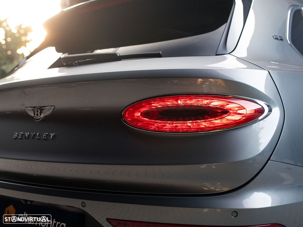 Bentley Bentayga EWB V8 Azure - 21