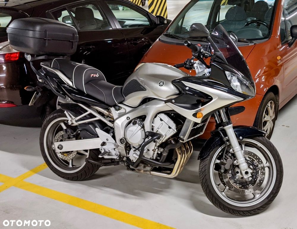 Yamaha FZ6 - 3