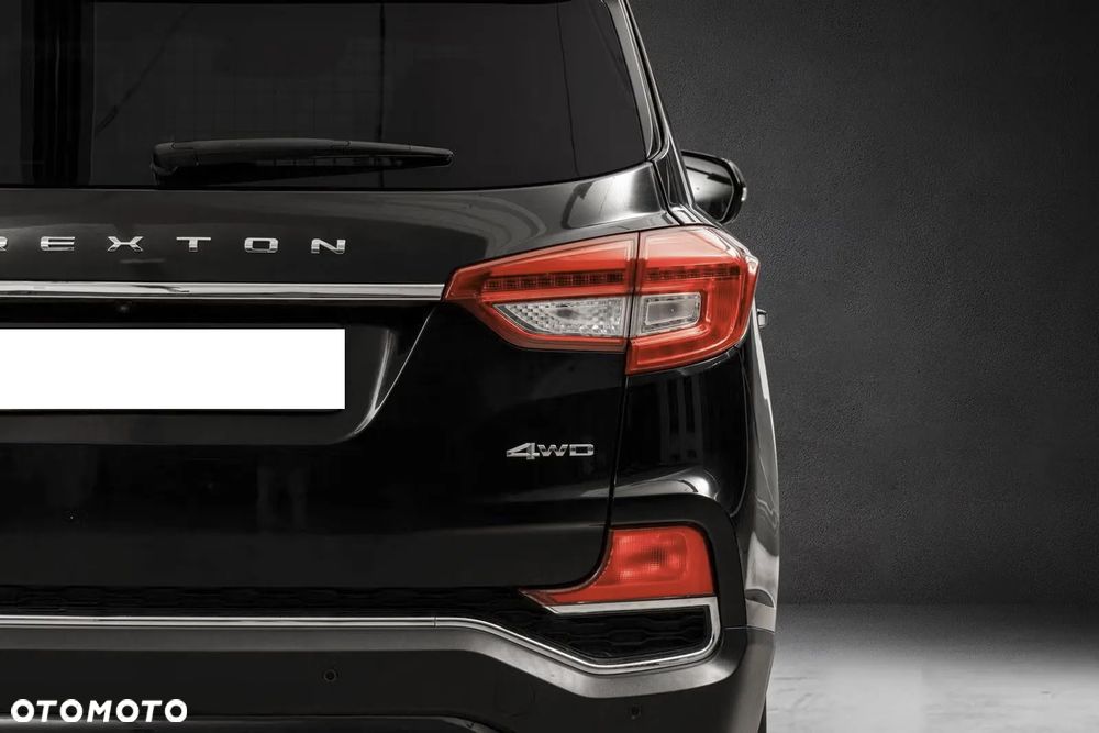 SsangYong/KGM Rexton 2.2 e-XDi 220 4WDAut Crystal - 3