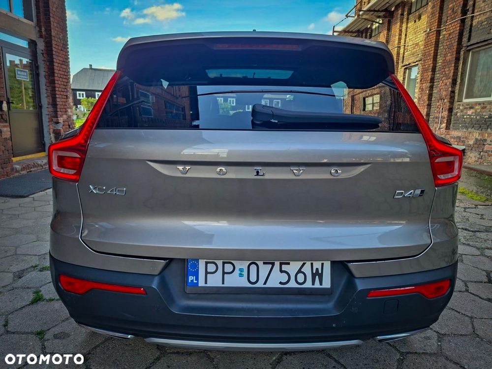 Volvo XC 40 D4 AWD Geartronic Inscription - 6