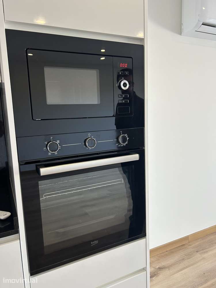 T2 Novo, c/ terraço,suíte e cozinha equipada,perto do Centro de Braga! - Grande imagem: 4/13