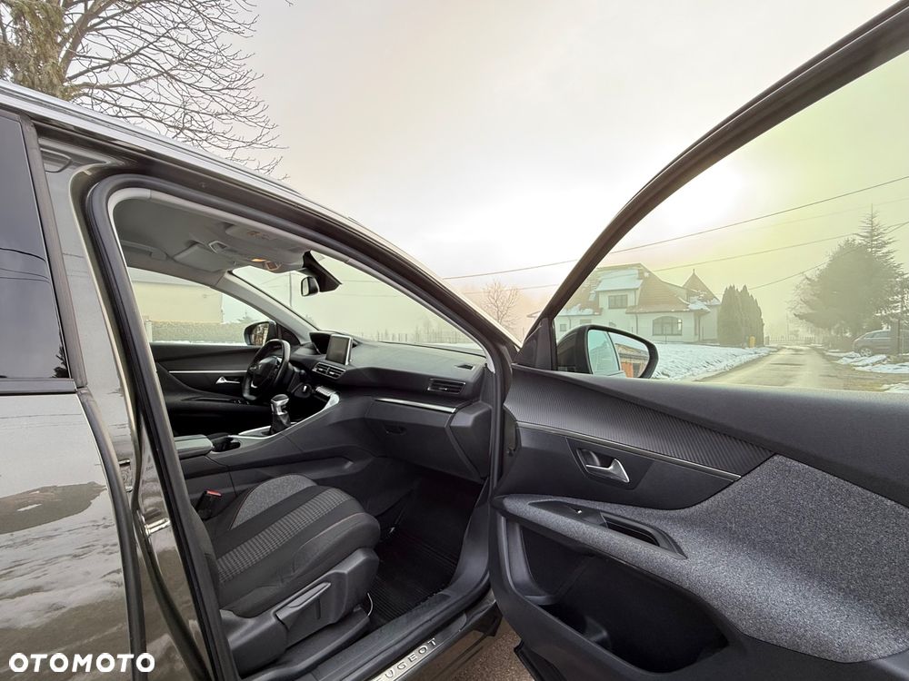 Peugeot 3008 1.2 PureTech Active S&S - 24