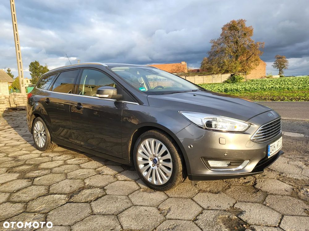 Ford Focus 1.0 EcoBoost STart-Stopp-System TITANIUM - 40
