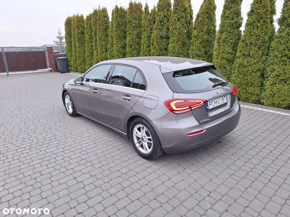 Mercedes-Benz Klasa A 180 d 7G-DCT - 6