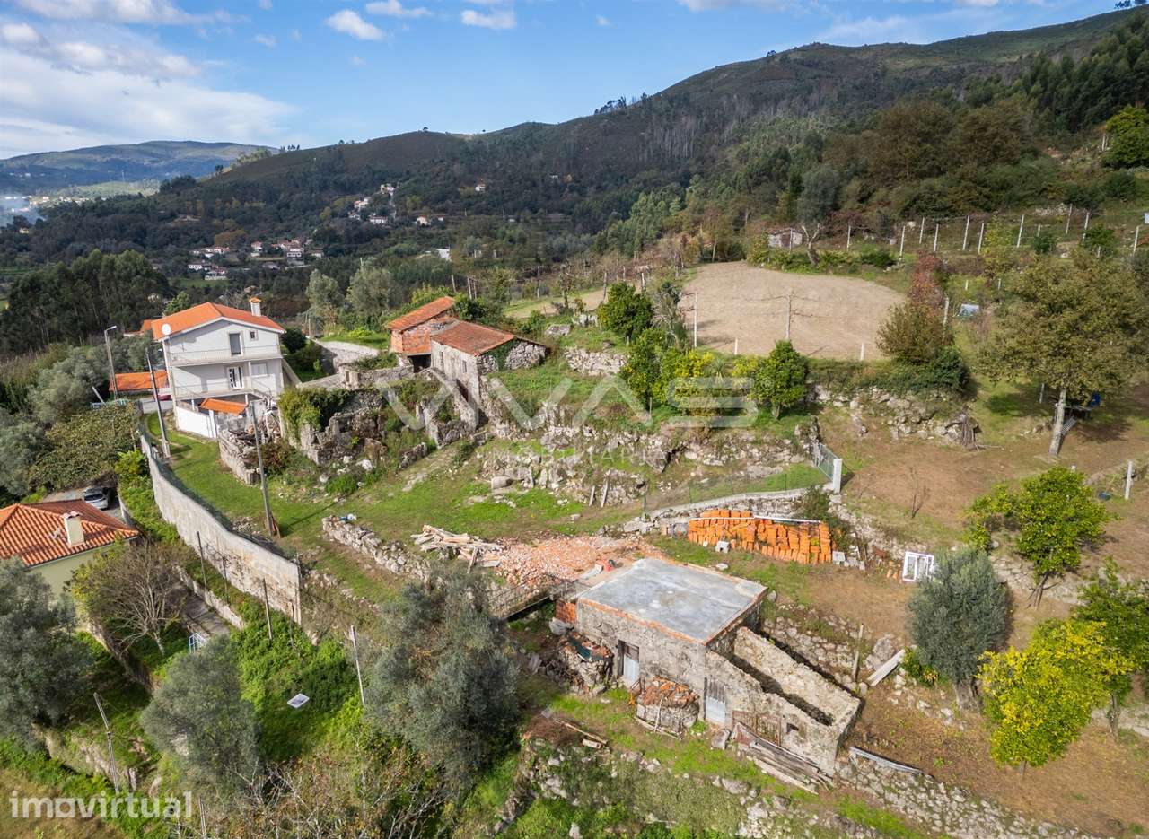 Moradia para Restaurar T0 Venda em Sande, Vilarinho, Barros e Gomide,V - Grande imagem: 3/11