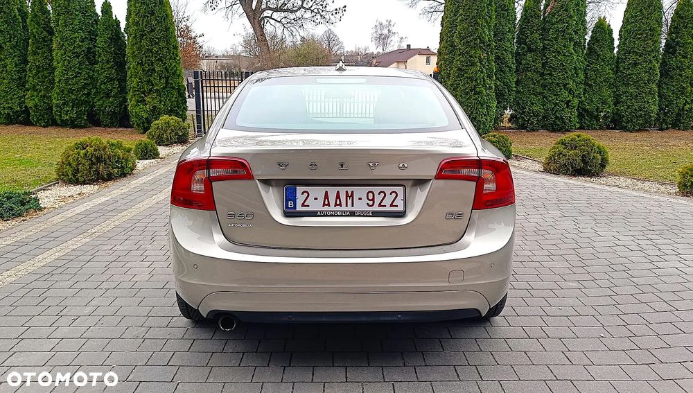 Volvo S60 DRIVe Momentum - 13