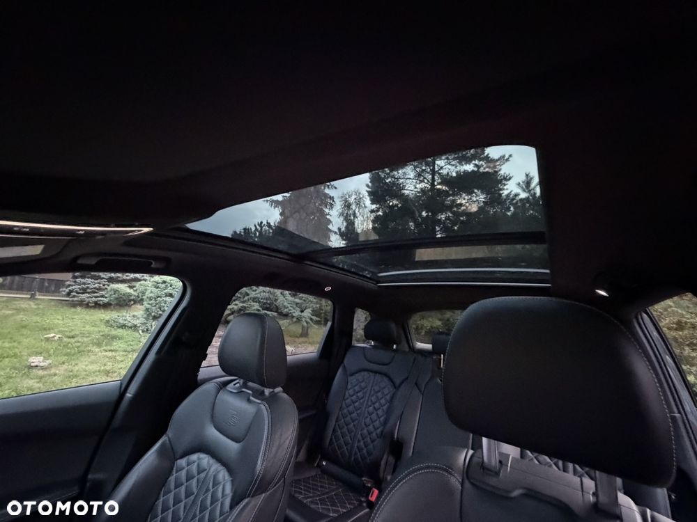 Audi SQ7 - 7