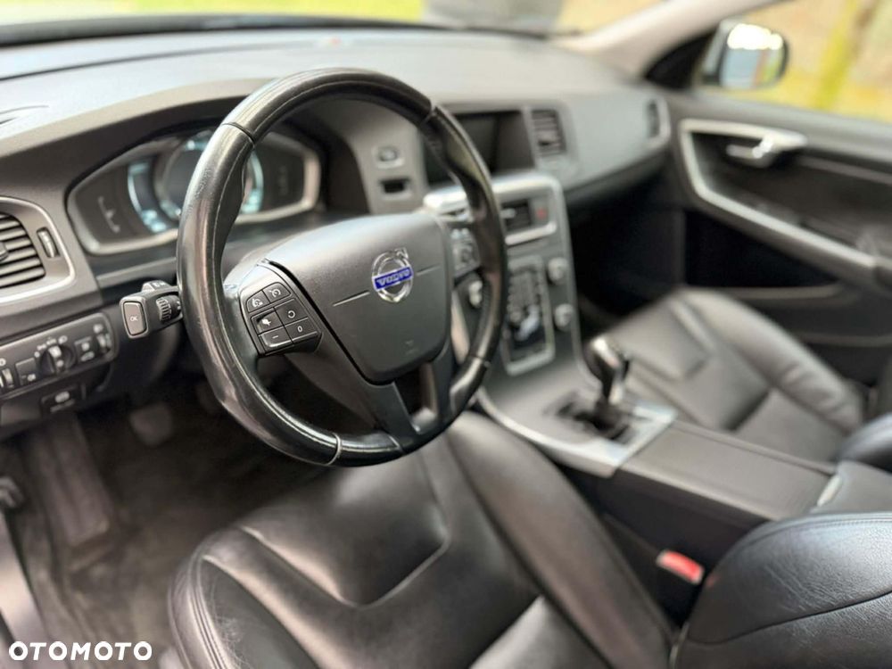 Volvo S60 D4 Momentum - 13