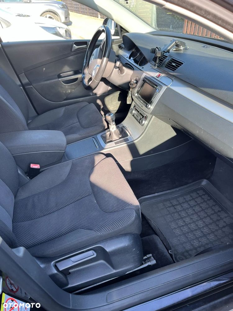 Volkswagen Passat 2.0 TDI DPF Comfortline - 6