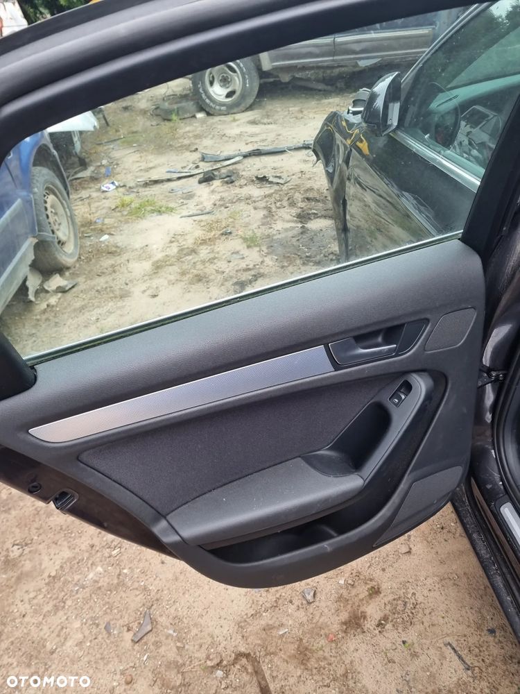 Audi A4 B8 sedan 1.8 tfsi CDHB skrzynia LLV lakier LZ7L na czesci - 14