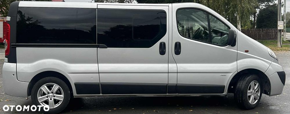 Opel Vivaro - 2