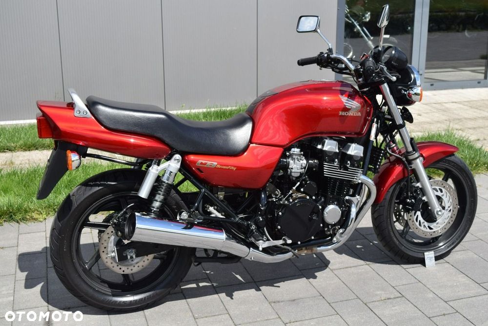 Honda CB - 2
