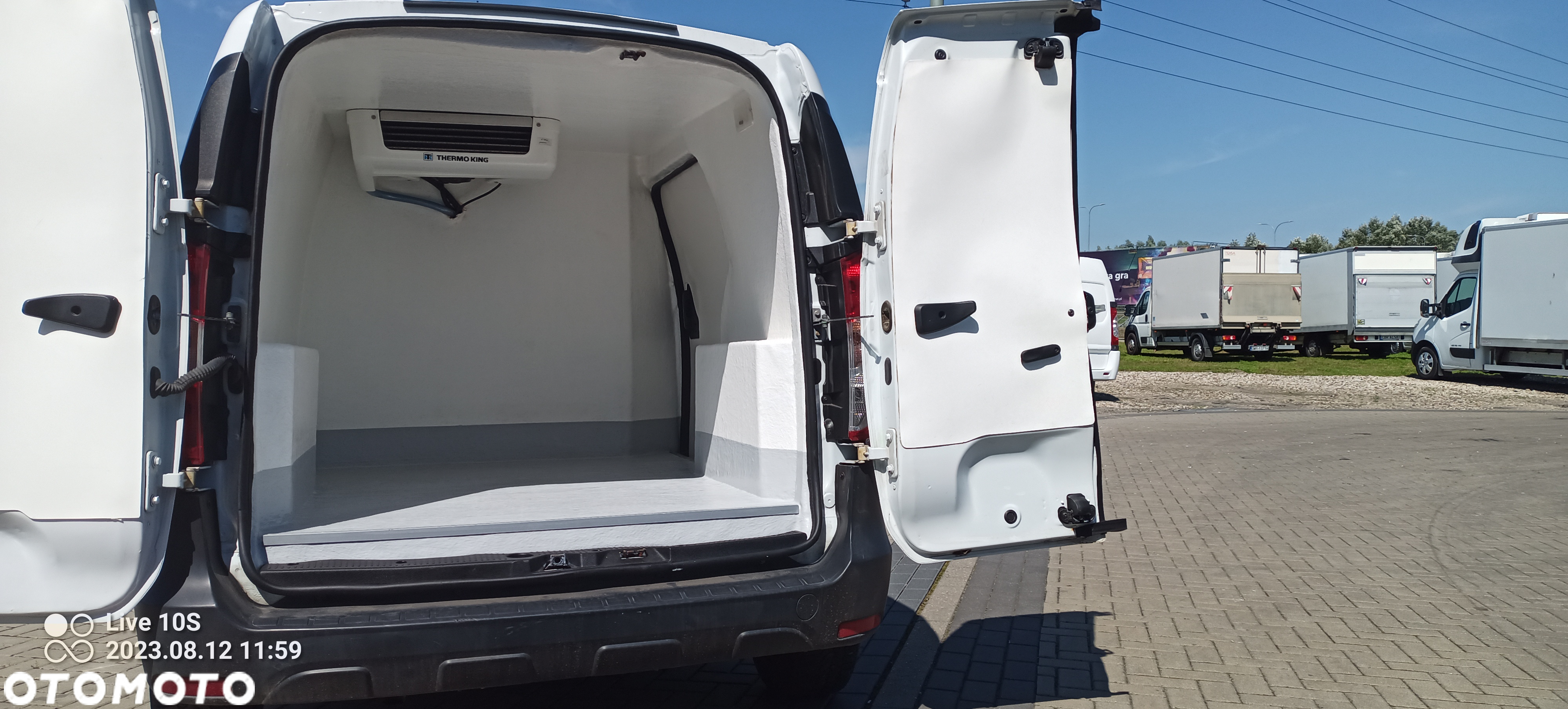 Dacia Dokker Maxi L2 Izoterma Mroźnia Chłodnia thermo King catering Salon PL - 13