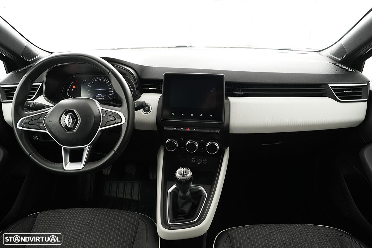 Renault Clio 1.0 TCe Techno Bi-Fuel - 8