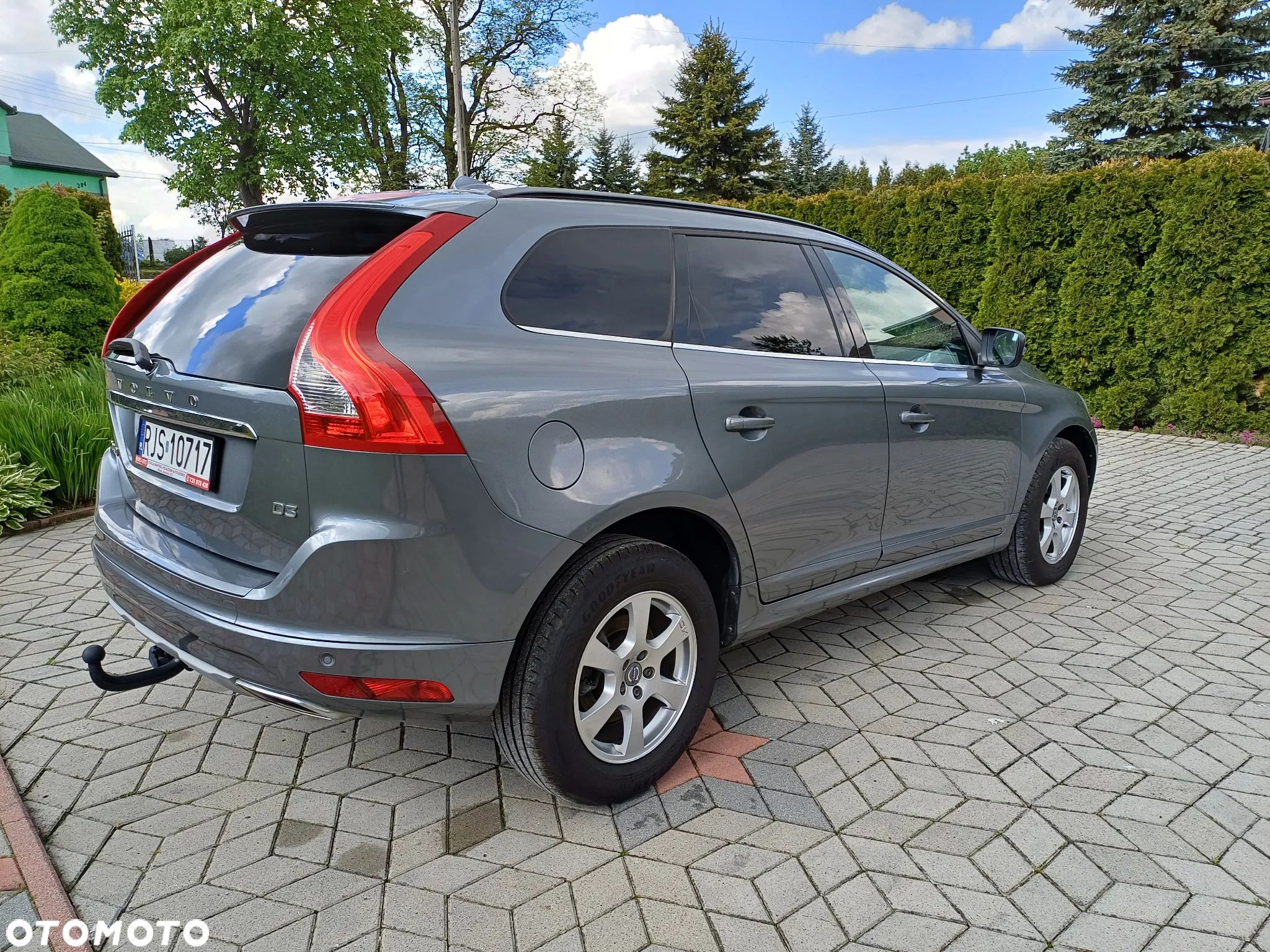 Volvo XC 60 D3 Drive-E Momentum - 1