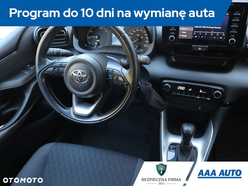 Toyota Yaris - 8