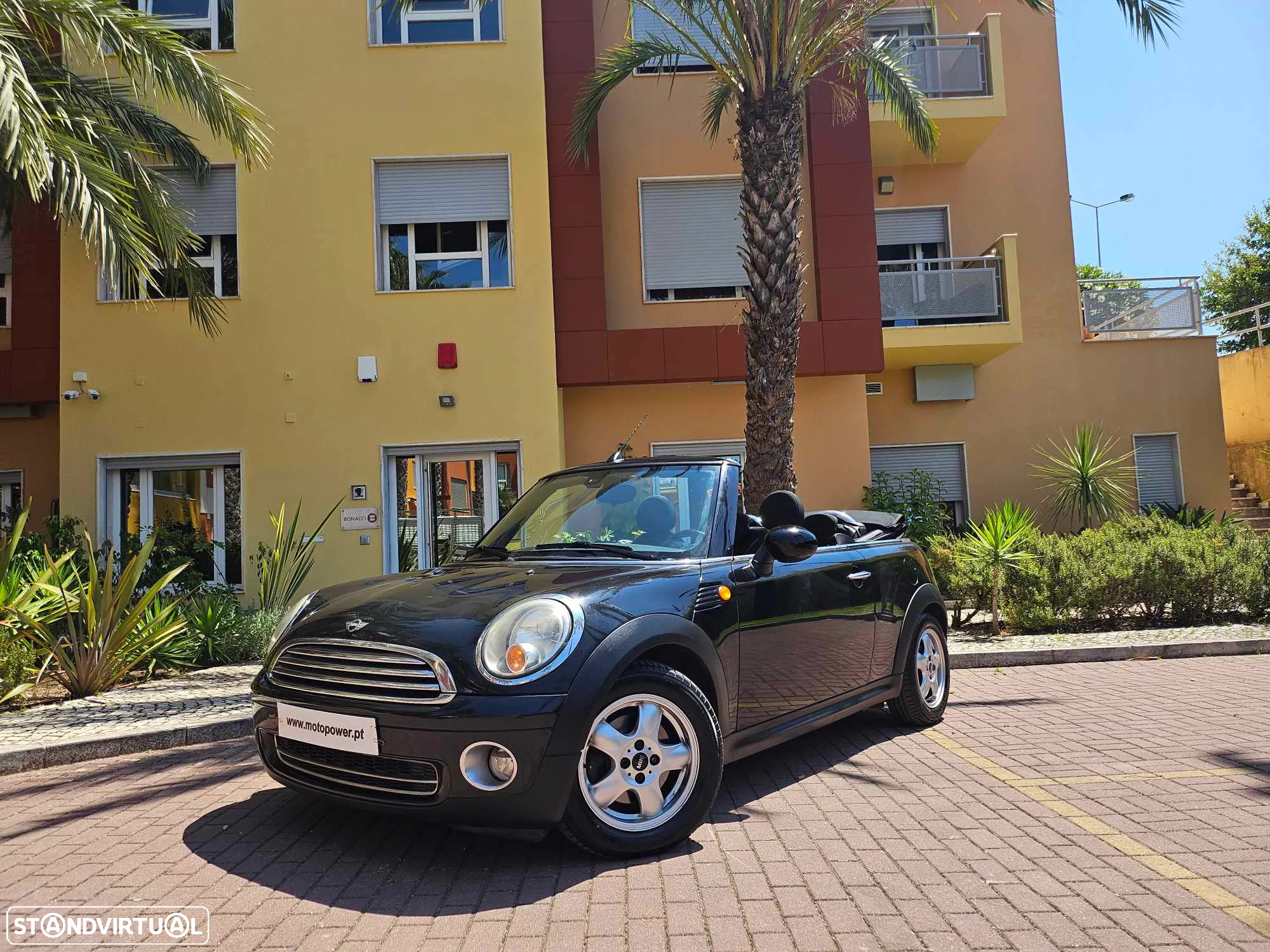 MINI Cabrio Cooper - 4