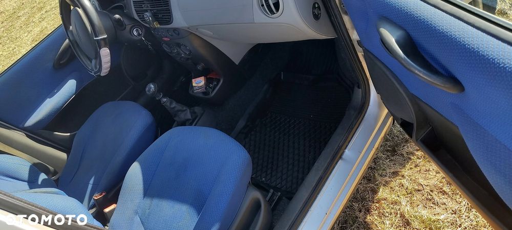 Fiat Punto 1.2 8V - 9