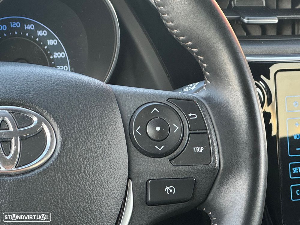 Toyota Auris Touring Sports 1.2T Comfort+Pack Sport - 17