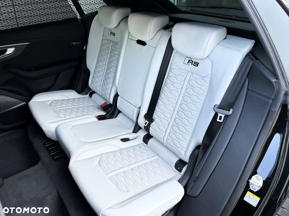 Audi RS Q8 - 19