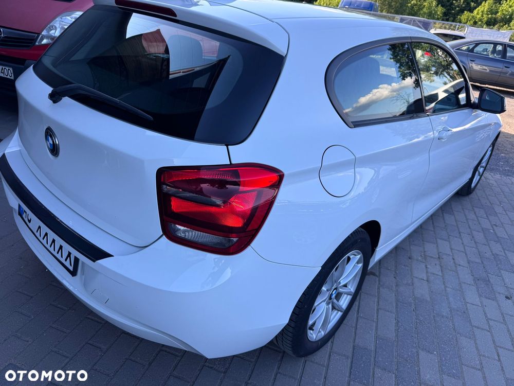 BMW Seria 1 118d - 32