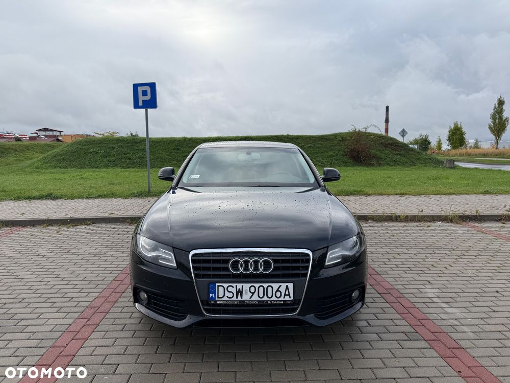 Audi A4 - 1