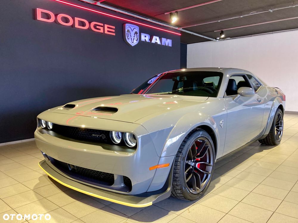 Dodge Challenger 6.2 Hellcat Widebody - 1