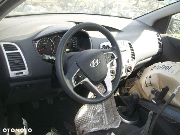 deska konsola airbag hyundai i20