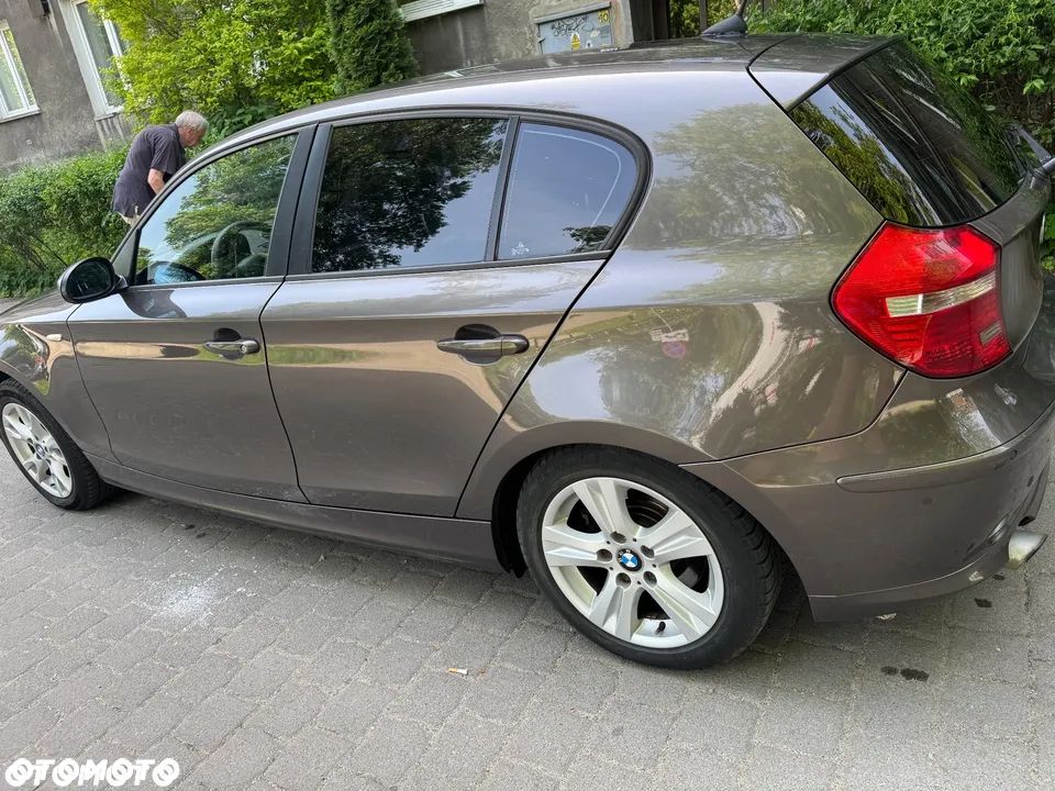 BMW Seria 1 120d - 5