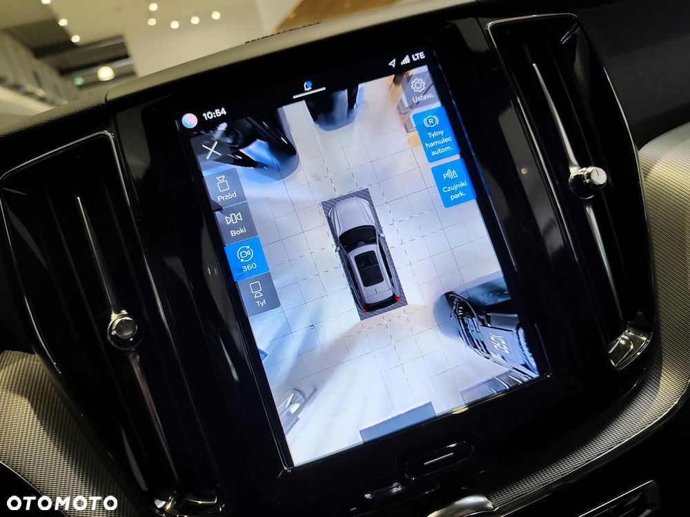 Volvo XC 60 T6 Plug-In Hybrid AWD Plus Black Edition - 33