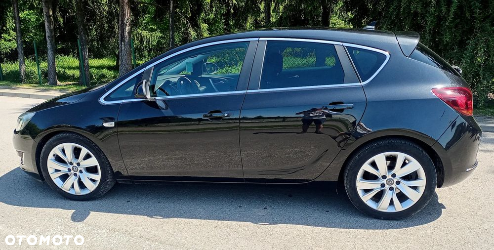 Opel Astra 2.0 CDTI Exklusiv - 2