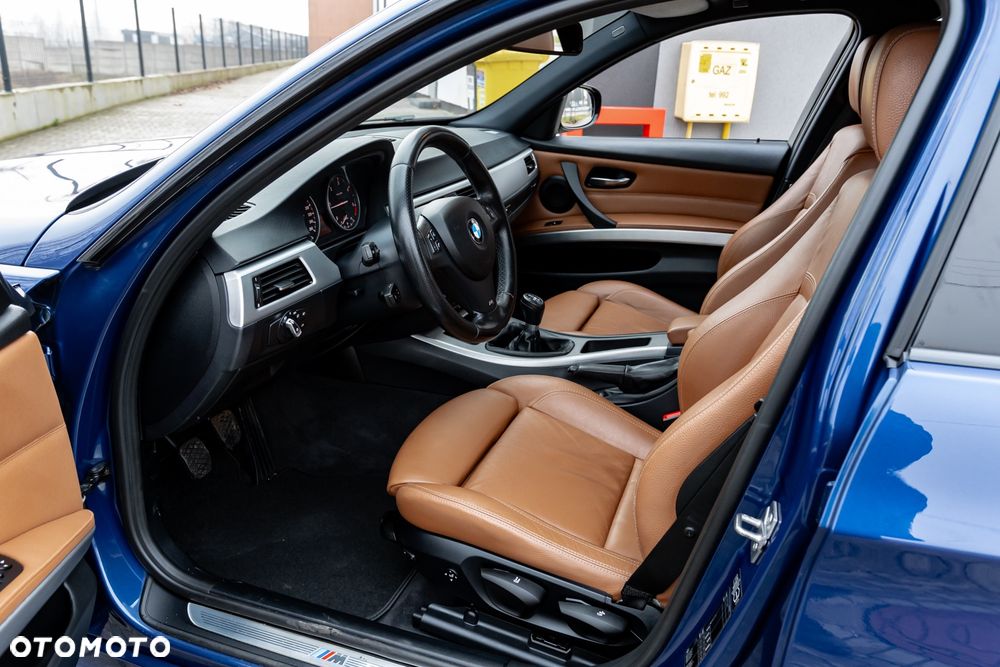 BMW Seria 3 320d DPF Edition Sport - 18