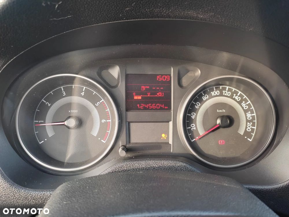 Peugeot 301 1.6 HDi Active - 13