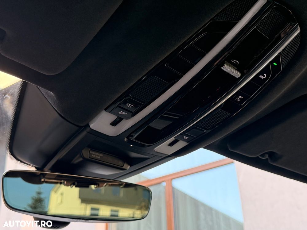 Porsche Cayenne - 19