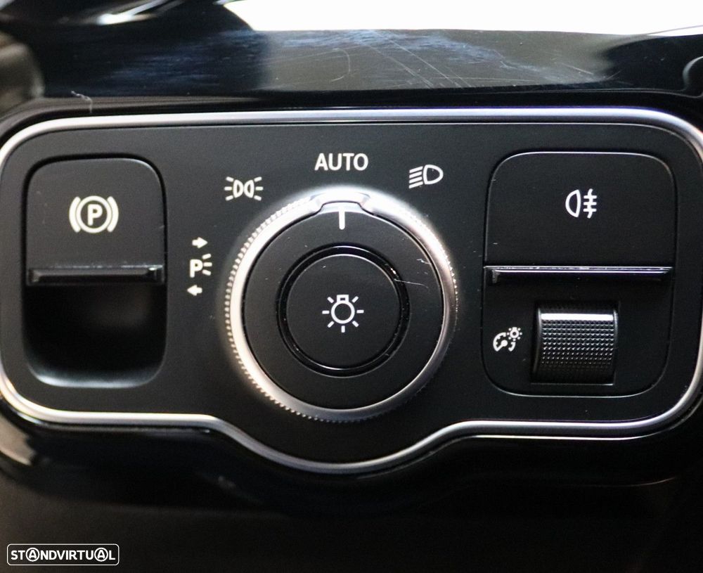 Mercedes-Benz A 180 Limousine d Style Aut. - 11