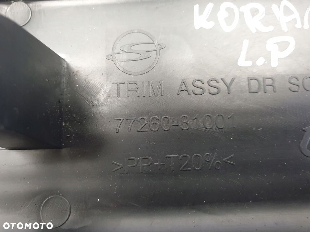 SsangYong Korando III LISTWY PROGOWE komplet - 5