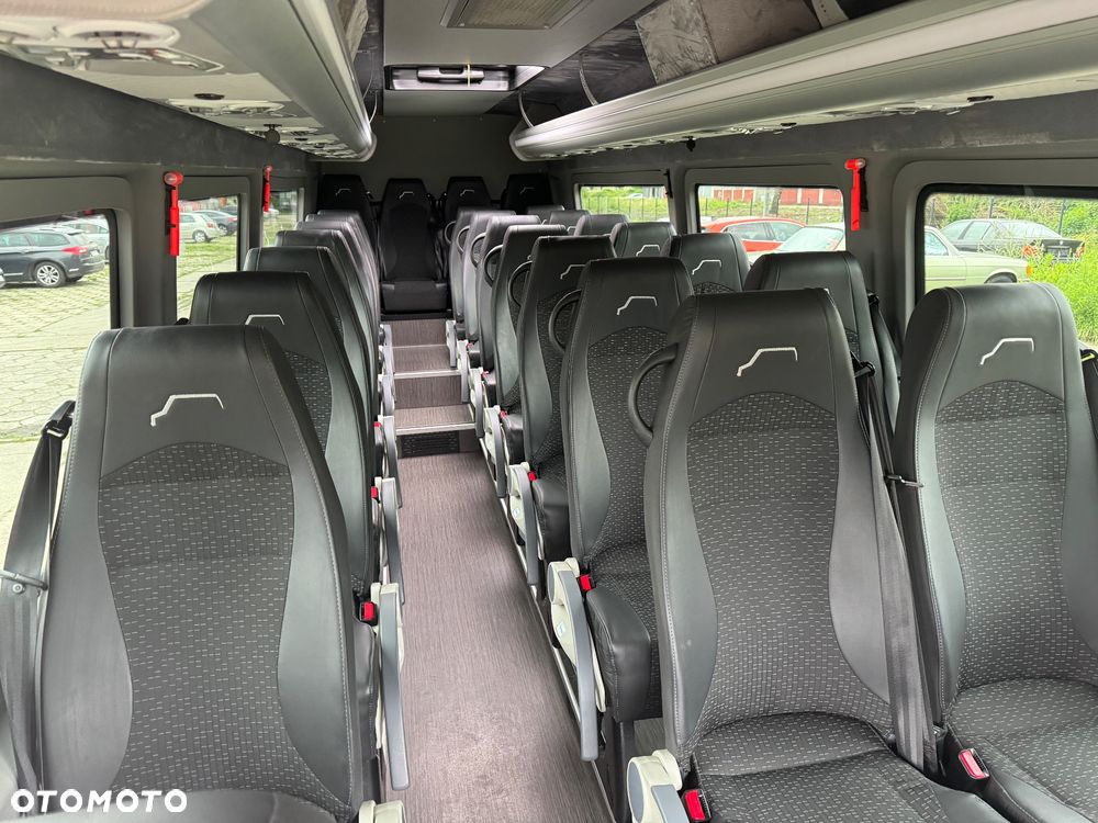 Mercedes-Benz Sprinter - 3