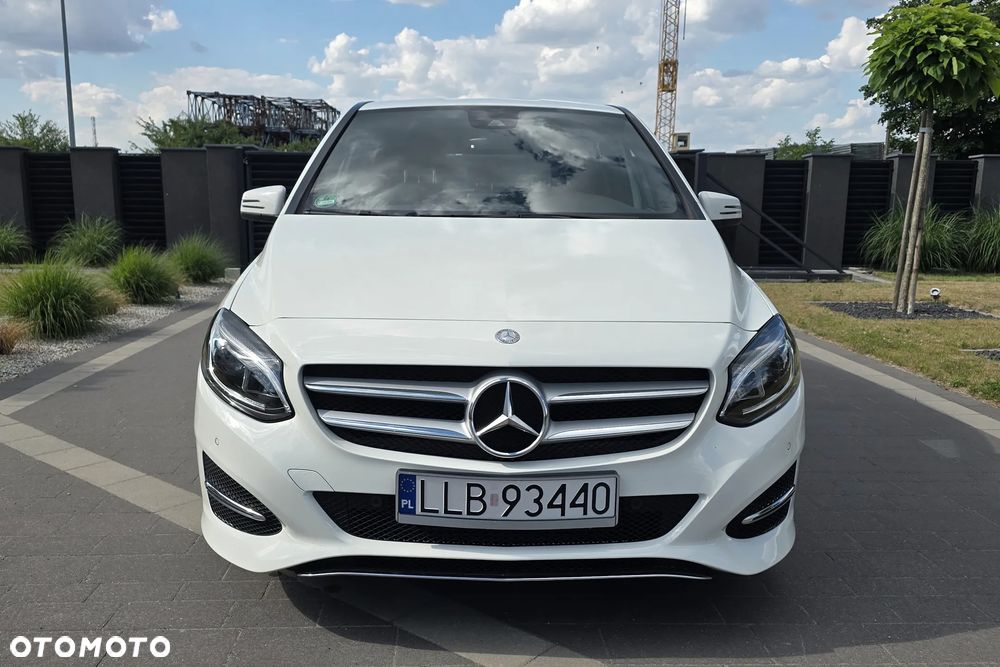 Mercedes-Benz Klasa B 180 7G-DCT UrbanStyle Edition - 2