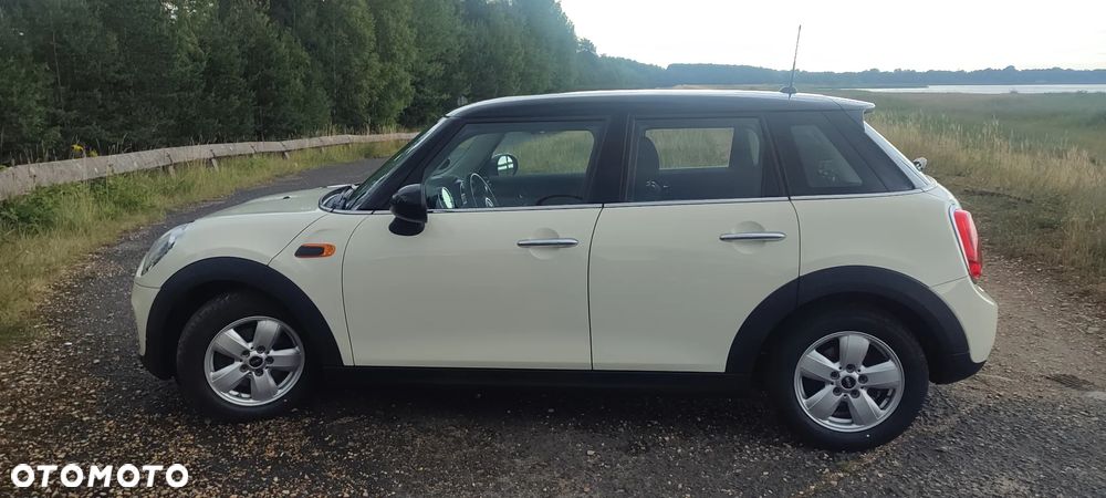 MINI Cooper Standard - 4