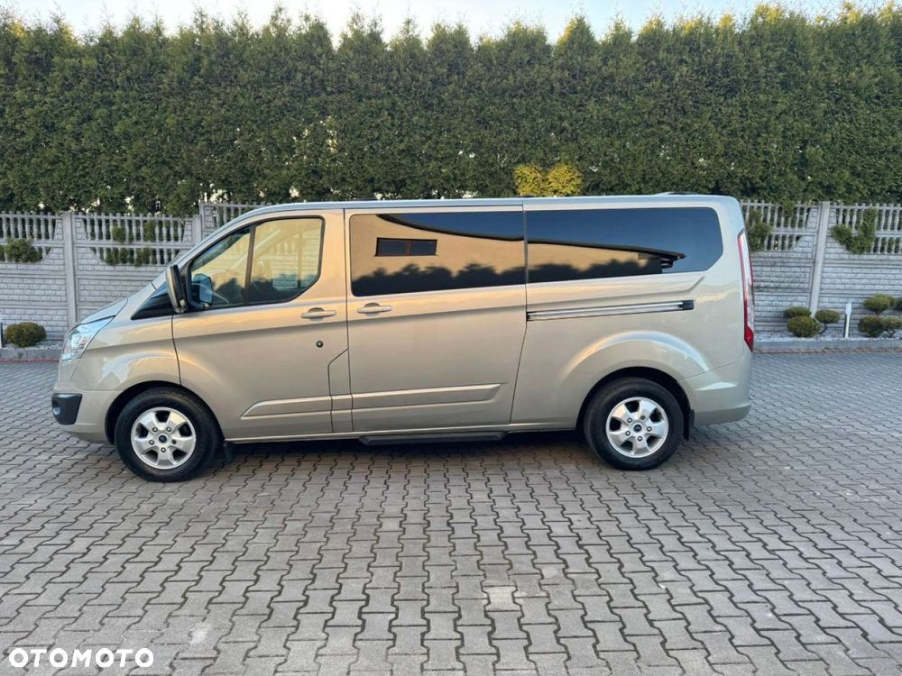 Ford Tourneo Custom - 4