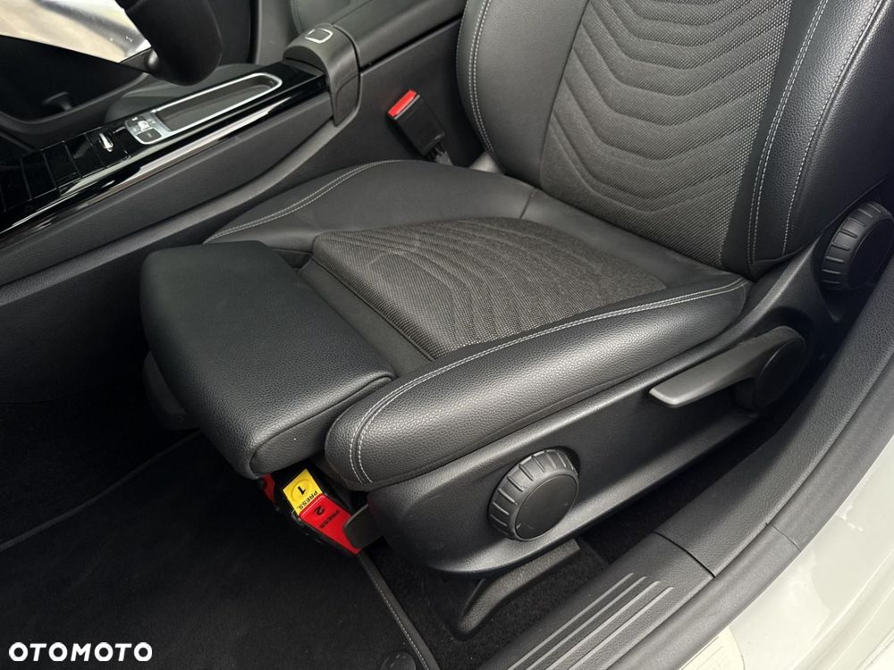 Mercedes-Benz CLA - 13