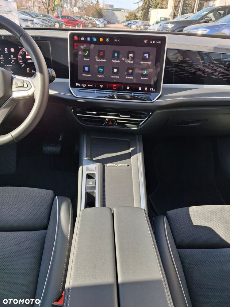 Volkswagen Passat - 29